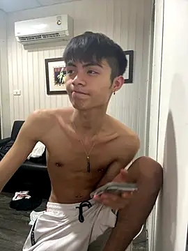 Snapshot of mumuowl chatting on October 7, 4:30 pm mumuowl online show from October 7, 4:30 pm