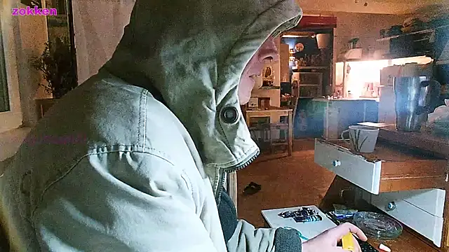 Snapshot of BongChannel chatting on January 28, 5:03 pm BongChannel online show from January 28, 5:03 pm