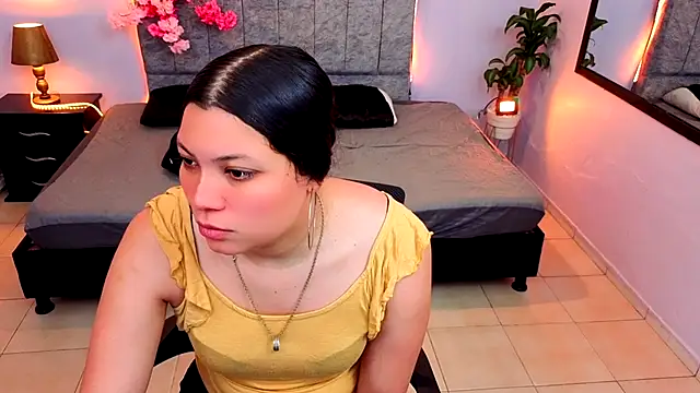 Lana stone  online show from October 4, 3:30 am