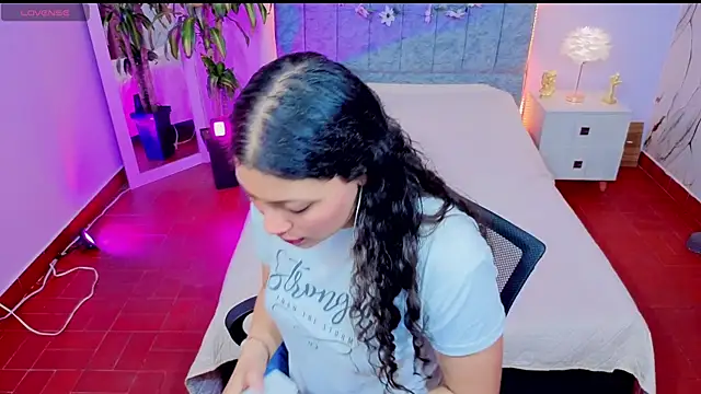 Lana stone  online show from February 18, 3:26 am