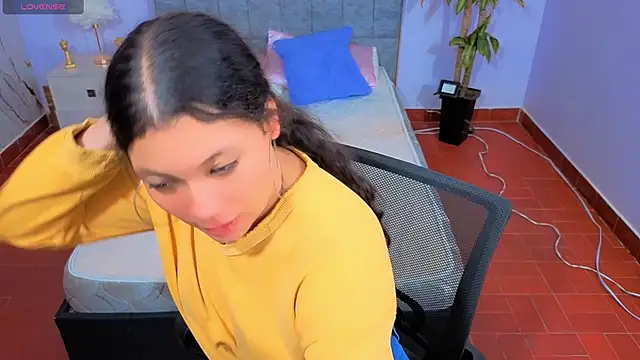 Lana stone  online show from January 11, 3:35 am