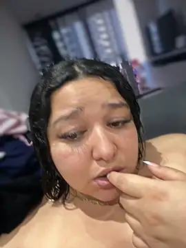 Kym Owens online show from April 1, 9:12 pm