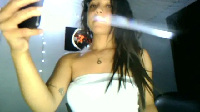 linzeysmith4 online show from March 16, 1:24 am