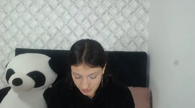 Emma-Wilson online show from February 28, 5:04 am