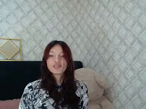 Emma-Wilson online show from November 5, 6:27 am