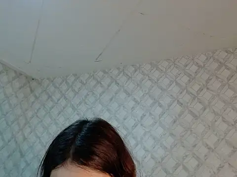 Emma-Wilson online show from May 8, 5:22 am