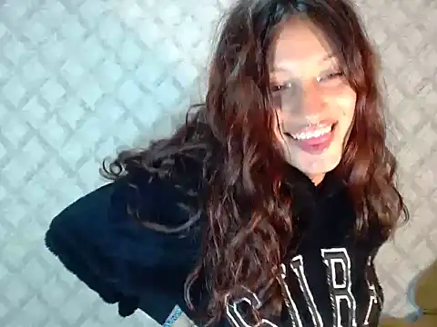 Emma-Wilson online show from March 25, 5:07 am