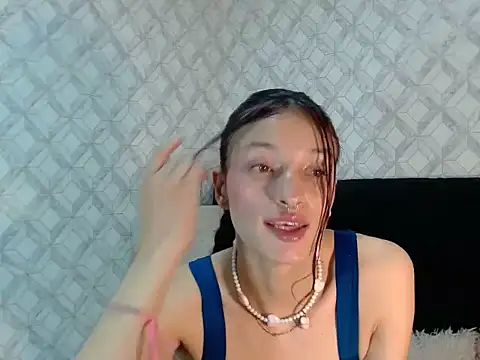 Emma-Wilson online show from February 12, 5:29 am