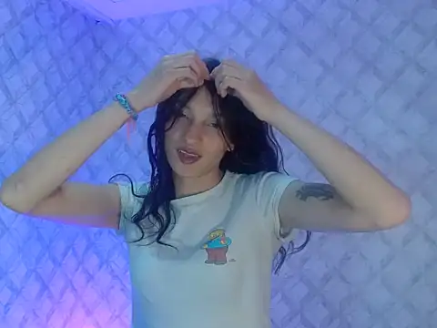 Emma-Wilson online show from March 26, 5:28 am