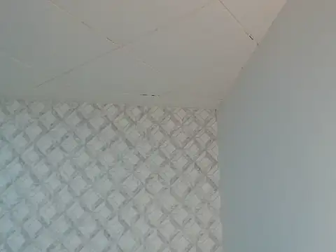 Emma-Wilson online show from April 15, 7:58 pm