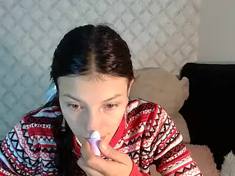 Emma-Wilson online show from January 9, 6:53 am