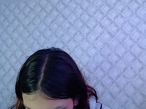 Emma-Wilson online show from April 12, 4:49 am