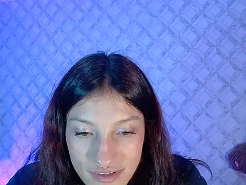 Emma-Wilson online show from March 28, 6:03 am