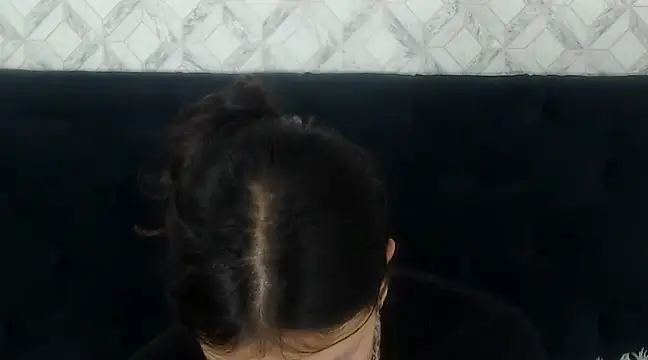 Emma-Wilson online show from February 26, 10:38 am