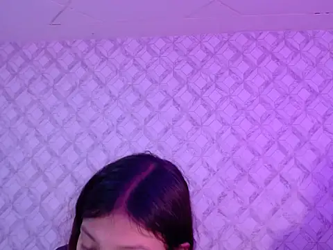 Emma-Wilson online show from May 9, 5:22 am