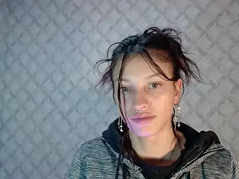 Emma-Wilson online show from March 31, 12:07 pm