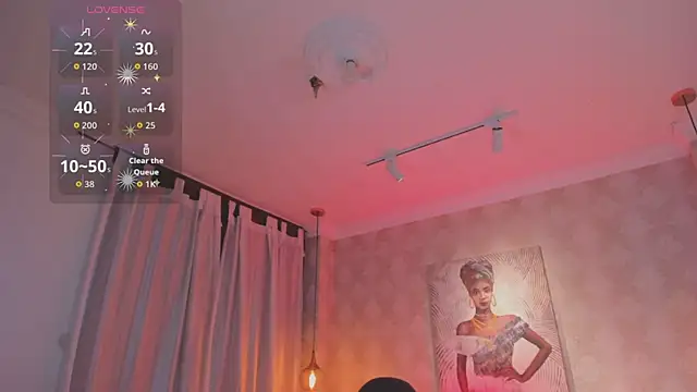 Snapshot of Shantall__ chatting on April 29, 11:14 am Shantall online show from April 29, 11:14 am