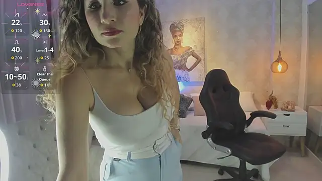 Shantall   online show from April 10, 11:06 am