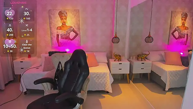 Shantall   online show from December 4, 11:09 am