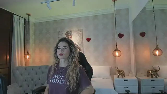 Shantall   online show from February 18, 10:55 am