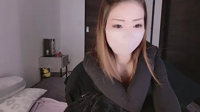 Snapshot of miRei- chatting on January 14, 10:59 am miRei- online show from January 14, 10:59 am