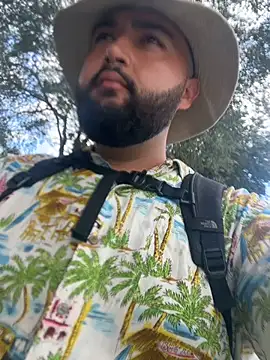 bigdickgio6923 online show from June 14, 6:53 pm