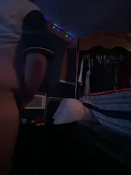 bigdickgio6923 online show from February 19, 1:46 am