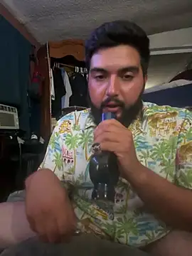 bigdickgio6923 online show from May 16, 10:31 pm