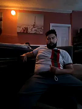 bigdickgio6923 online show from November 5, 4:37 am