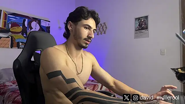 Snapshot of David_Brown18 chatting on March 4, 8:38 pm David Brown18 online show from March 4, 8:38 pm