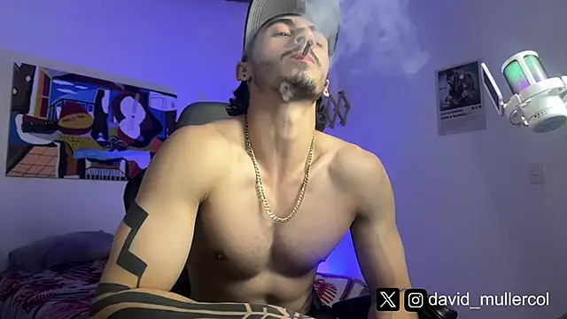 Snapshot of David_Brown18 chatting on March 13, 2:38 am David Brown18 online show from March 13, 2:38 am