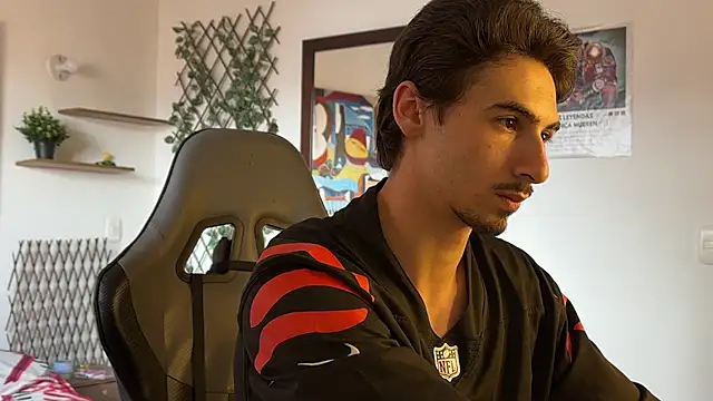 David Brown18 online show from February 9, 5:22 pm