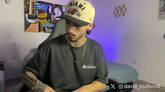 Snapshot of David_Brown18 chatting on March 1, 12:17 am David Brown18 online show from March 1, 12:17 am