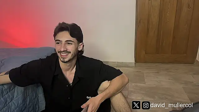 Snapshot of David_Brown18 chatting on February 16, 11:50 pm David Brown18 online show from February 16, 11:50 pm