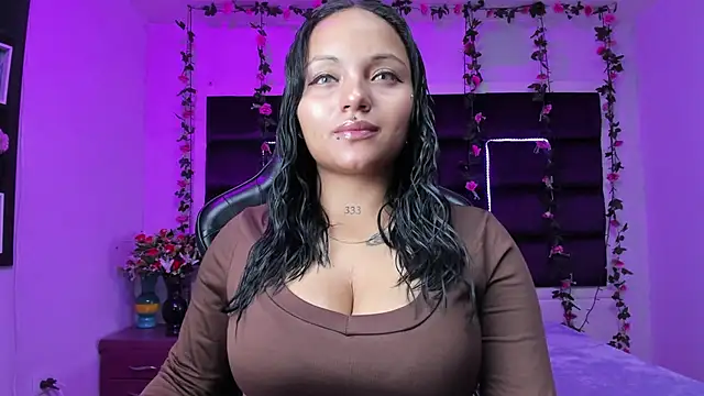 sweelanna   online show from November 16, 1:21 am