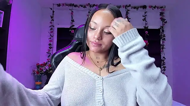 sweelanna   online show from November 22, 1:59 am