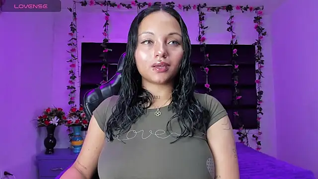 sweelanna   online show from February 18, 1:03 am