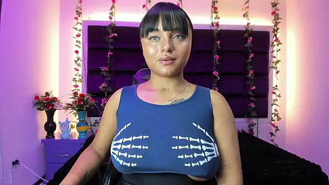 Snapshot of sweelanna__ chatting on July 10, 1:16 am sweelanna online show from July 10, 1:16 am