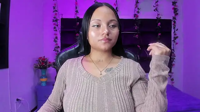 sweelanna   online show from March 28, 2:23 am