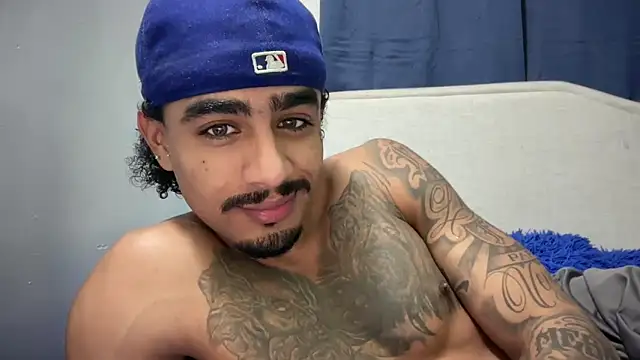 dominic brandd23 online show from May 20, 2:52 am