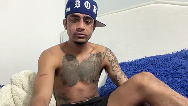 dominic brandd23 online show from November 25, 11:54 am