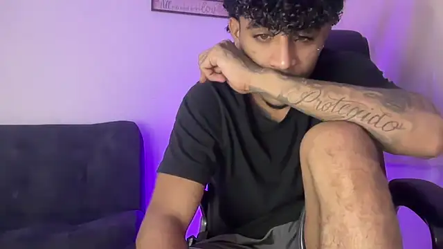 dominic brandd23 online show from March 5, 4:53 am