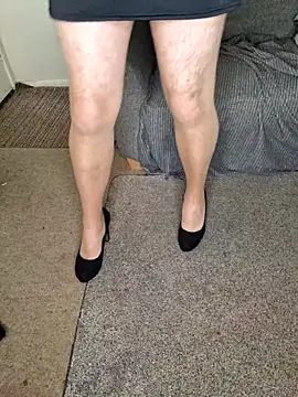 Snapshot of ellie-tv chatting on November 6, 9:46 am ellie-tv online show from November 6, 9:46 am