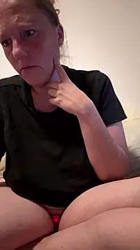 MoniqueLaFee online show from July 11, 8:42 pm