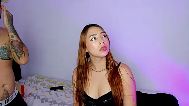 Chloe Johnson  online show from June 17, 3:11 pm