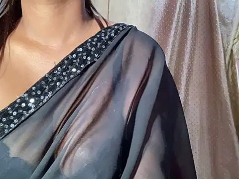 Sexy trisha  7 online show from April 11, 10:57 pm