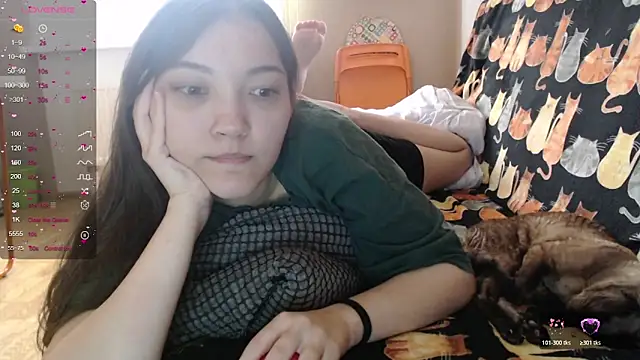 AlisaDevis online show from November 15, 8:07 am