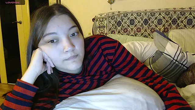 AlisaDevis online show from October 19, 3:04 pm