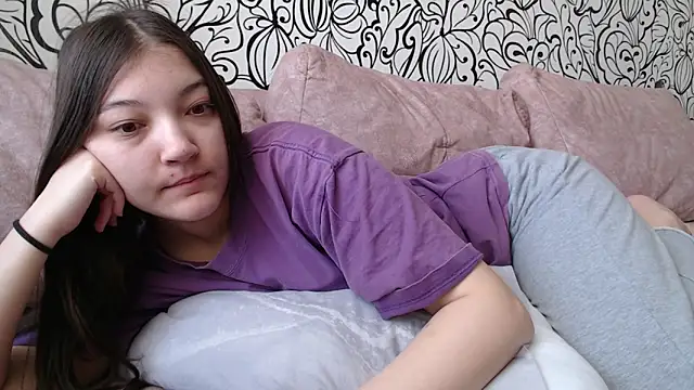 AlisaDevis online show from December 20, 7:22 am