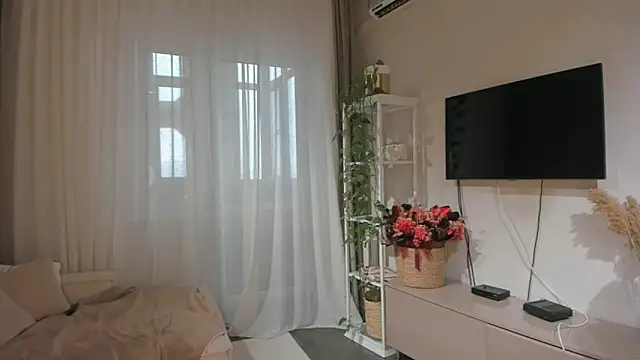 Missalgel online show from February 13, 8:25 am